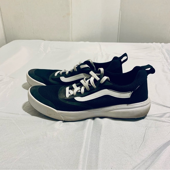 Vans ultra range.  My husband used these only a few times.  Price is negotiable. - Picture 3 of 13